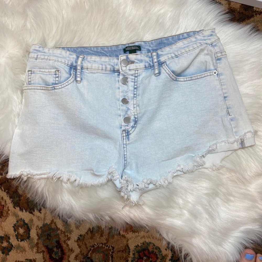 Wild fable Light Wash Button Up Cut Off Denim Short